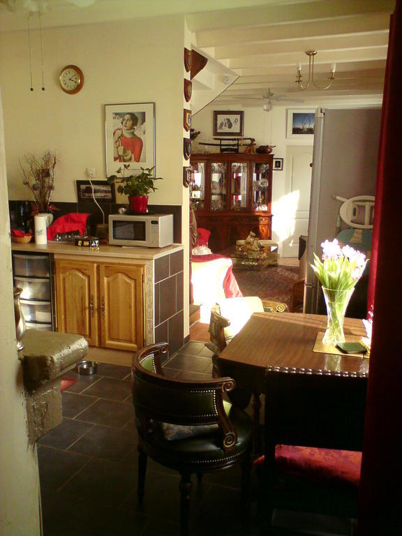 Bed and Breakfast Les Trois Puits Brion-pres-Thouet Exterior foto